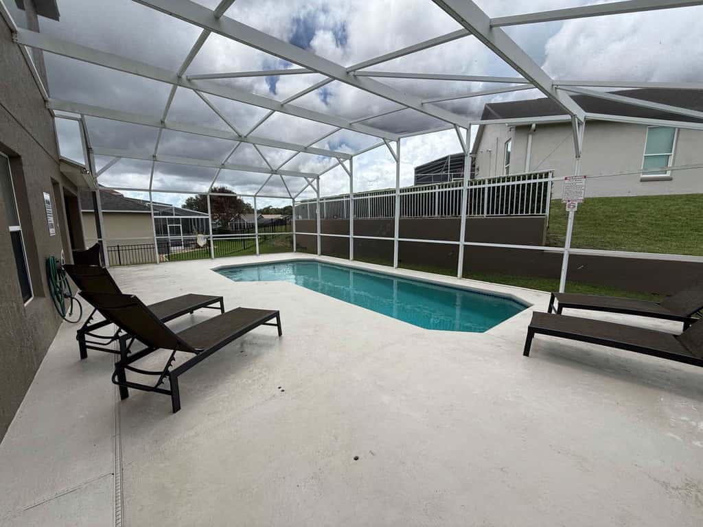 Southern Fairway Manor