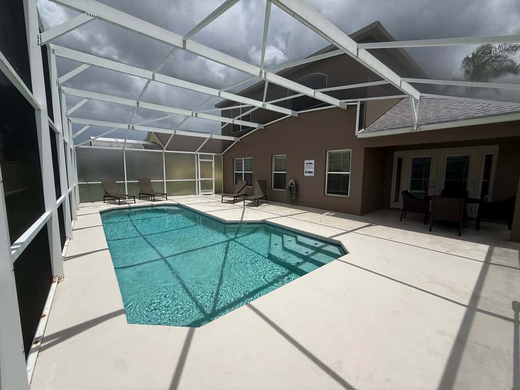 Southern Fairway Manor