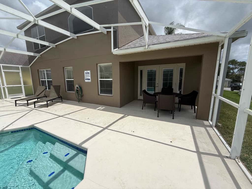Southern Fairway Manor