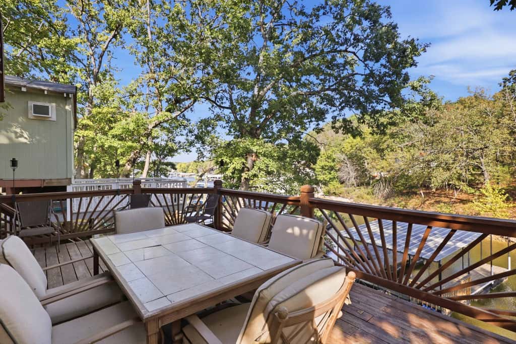 Lake View- 4BR- Dock - Sleeps 11 in Rocky Mount