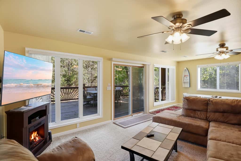 Lake View- 4BR- Dock - Sleeps 11 in Rocky Mount