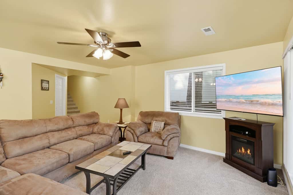 Lake View- 4BR- Dock - Sleeps 11 in Rocky Mount