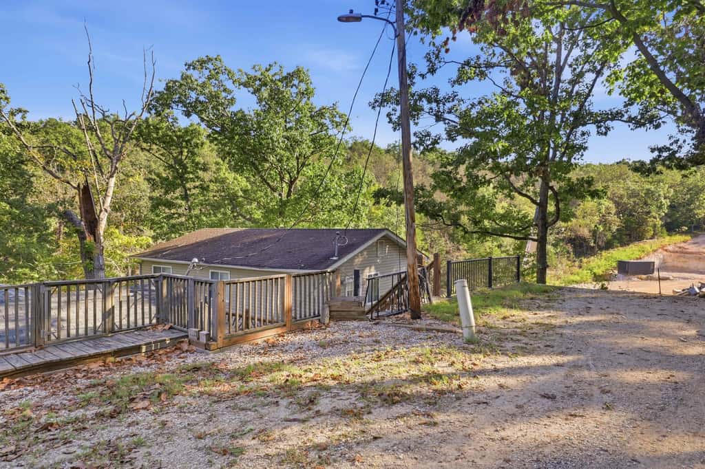 Lake View- 4BR- Dock - Sleeps 11 in Rocky Mount