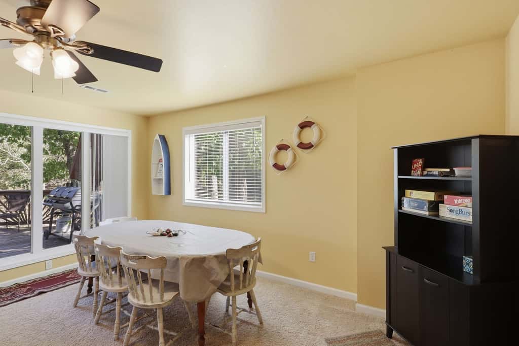 Lake View- 4BR- Dock - Sleeps 11 in Rocky Mount