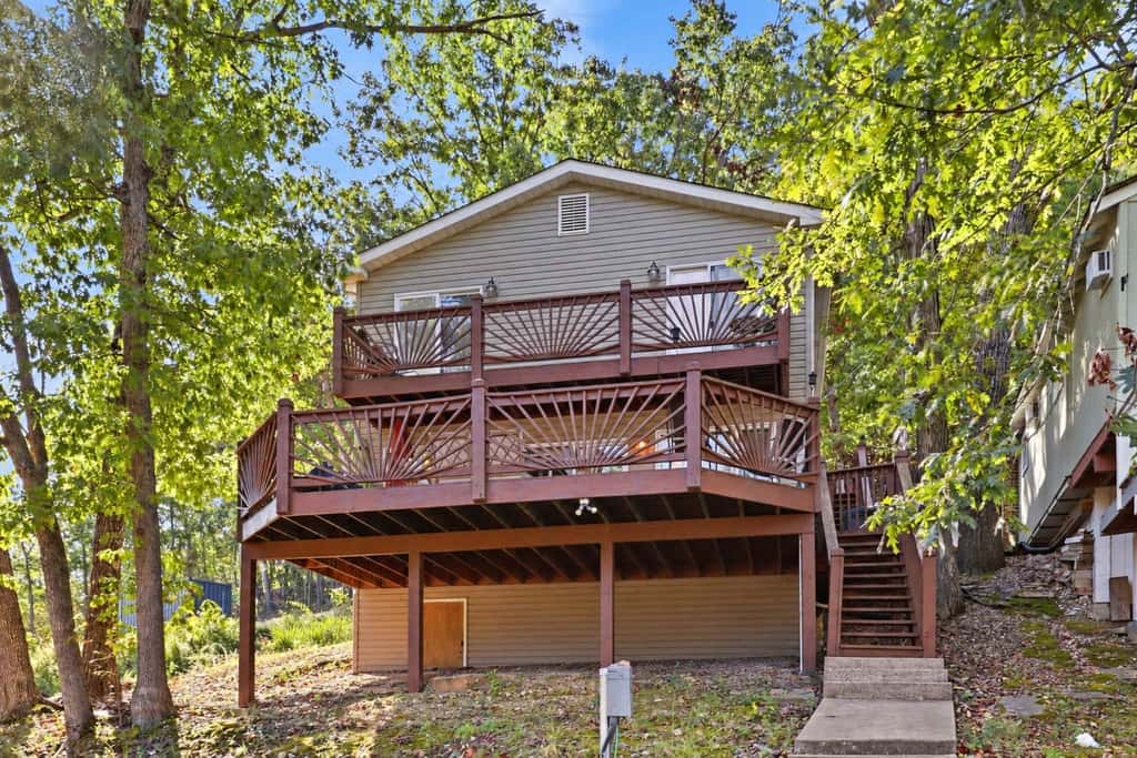 Lake View- 4BR- Dock - Sleeps 11 in Rocky Mount