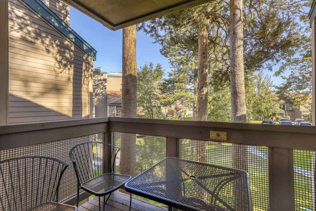 Private Beach, Pools & Hot Tubs | Tahoe