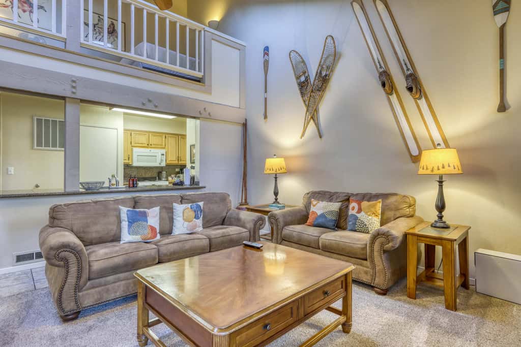 Lake days, mountain adventures & resort amenities right outside your door 