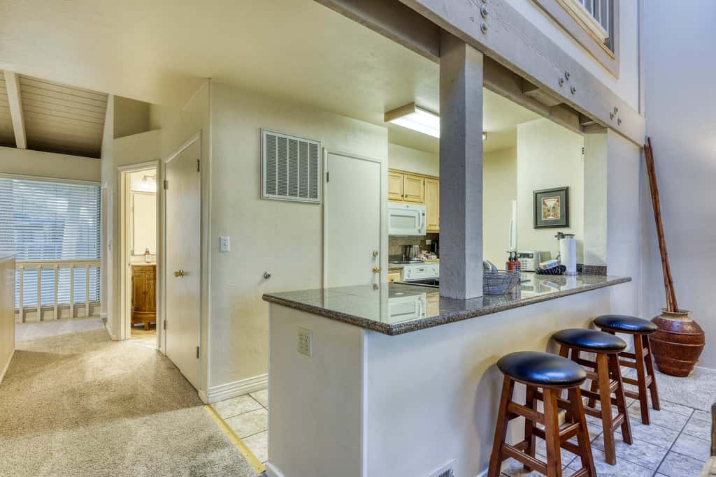 Lake days, mountain adventures & resort amenities right outside your door 