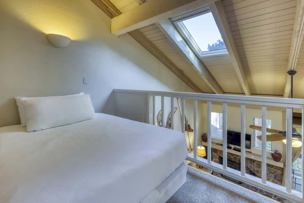 Lake days, mountain adventures & resort amenities right outside your door 