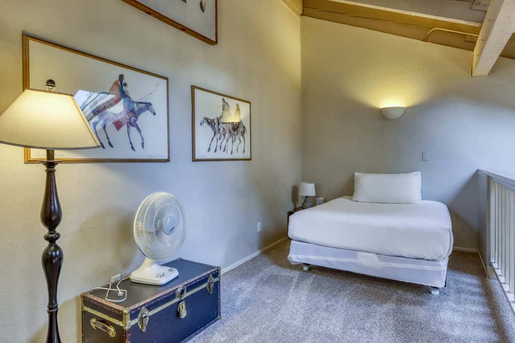 Lake days, mountain adventures & resort amenities right outside your door 