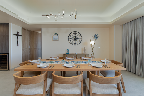 Two 1507 3bedroom condo: Elevated Luxury & Endless Ocean Views