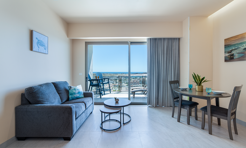 Two 1508A Studio: Ocean Dream Studio