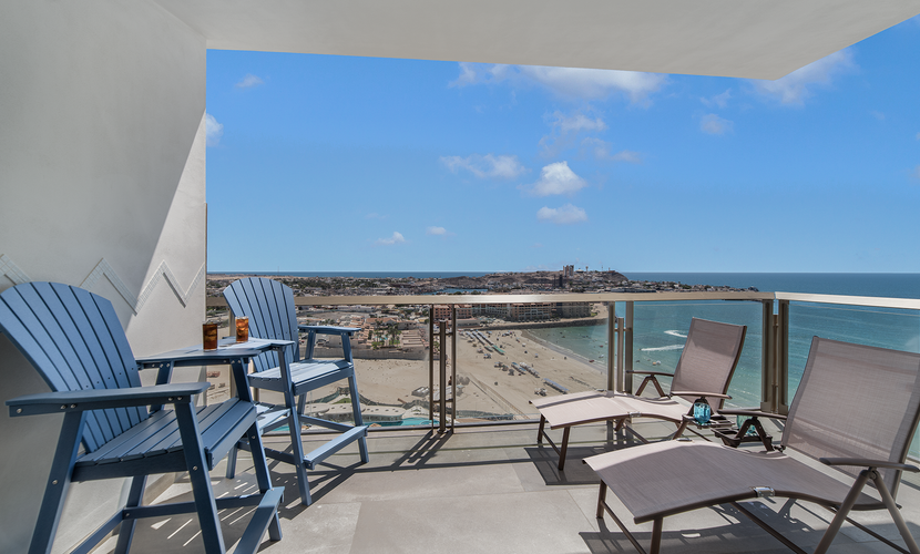 Two 1508A Studio: Ocean Dream Studio