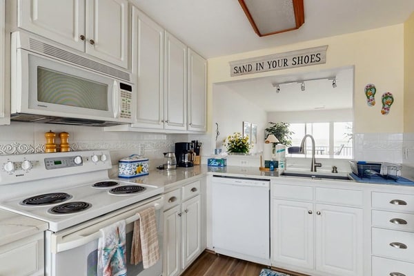 Bethany Bay - 4903 Pettinaro Dr