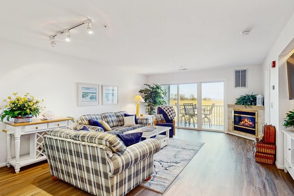 Bethany Bay - 4903 Pettinaro Dr