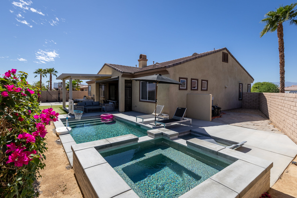 Lago Vista Retreat