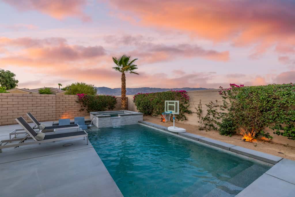 Lago Vista Retreat