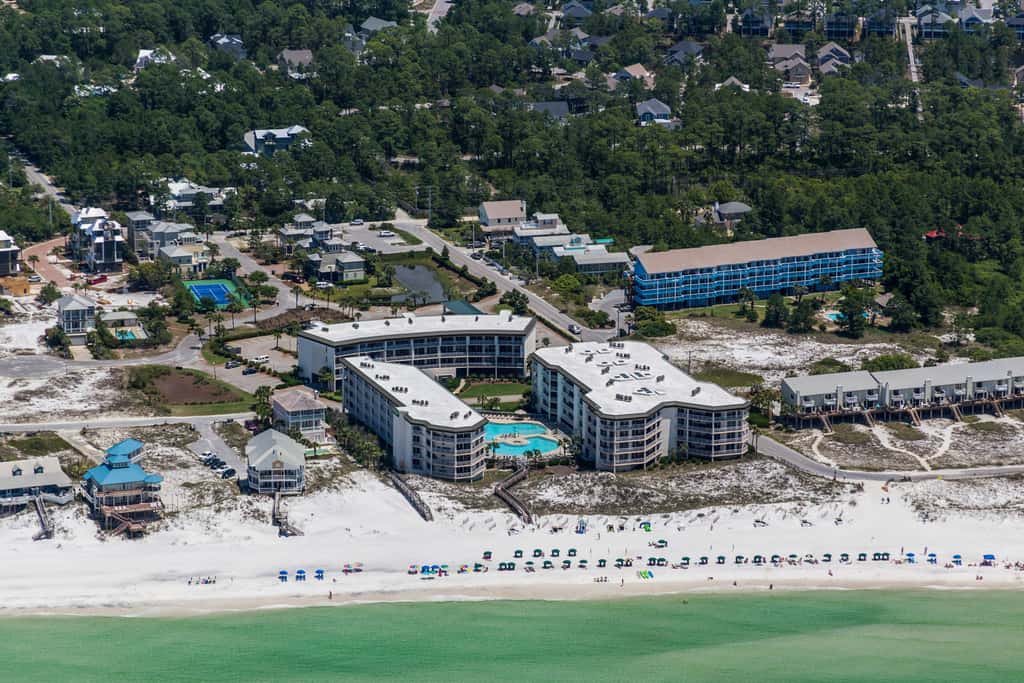 Gulf View Ocean Front Condo, Balconies, 2 Pools, Hot tub, Sauna, Gym, Full Kitchen, Washer and Dryer