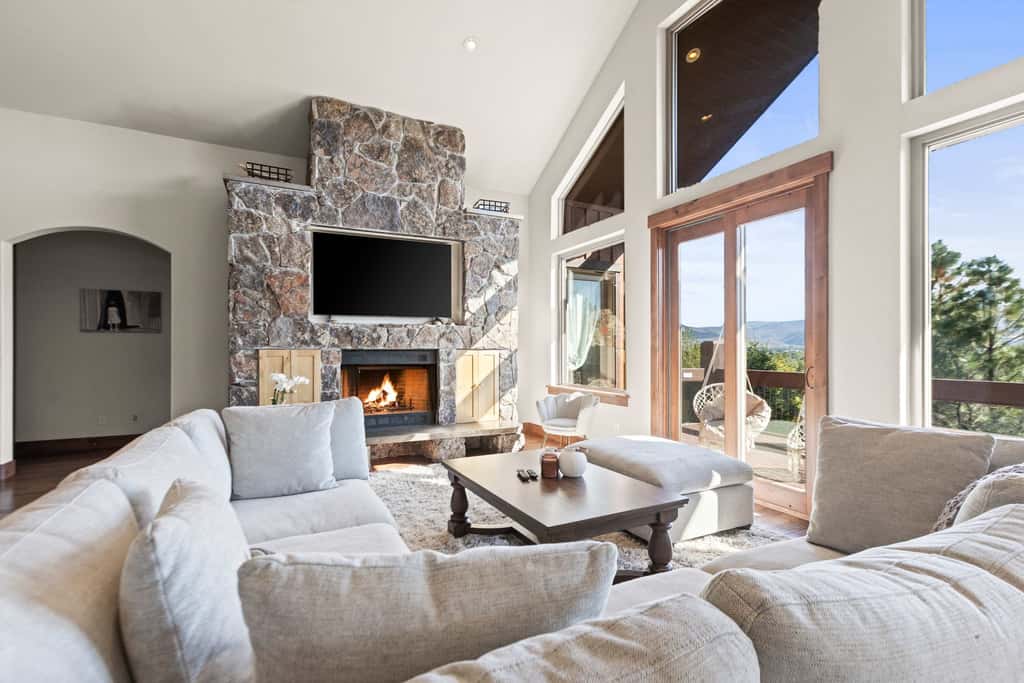 Summit & Slide Adventure Lodge 