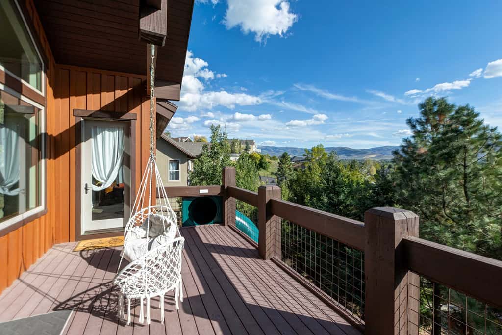 Summit & Slide Adventure Lodge 