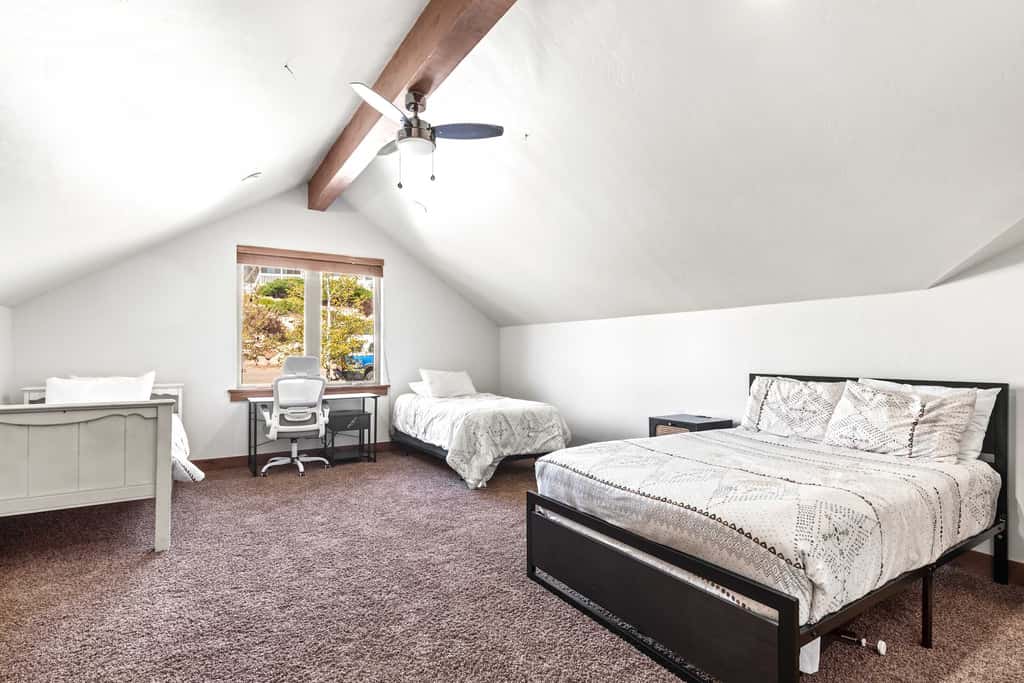 Summit & Slide Adventure Lodge 