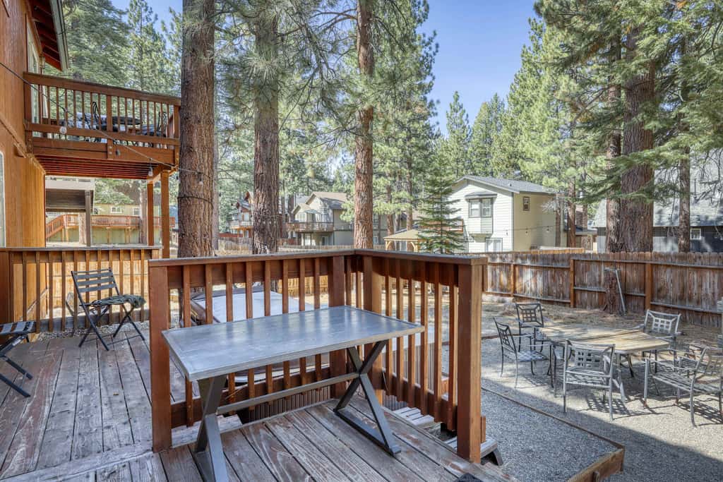Pet Friendly Tahoe Cabin with Hot Tub & Foosball