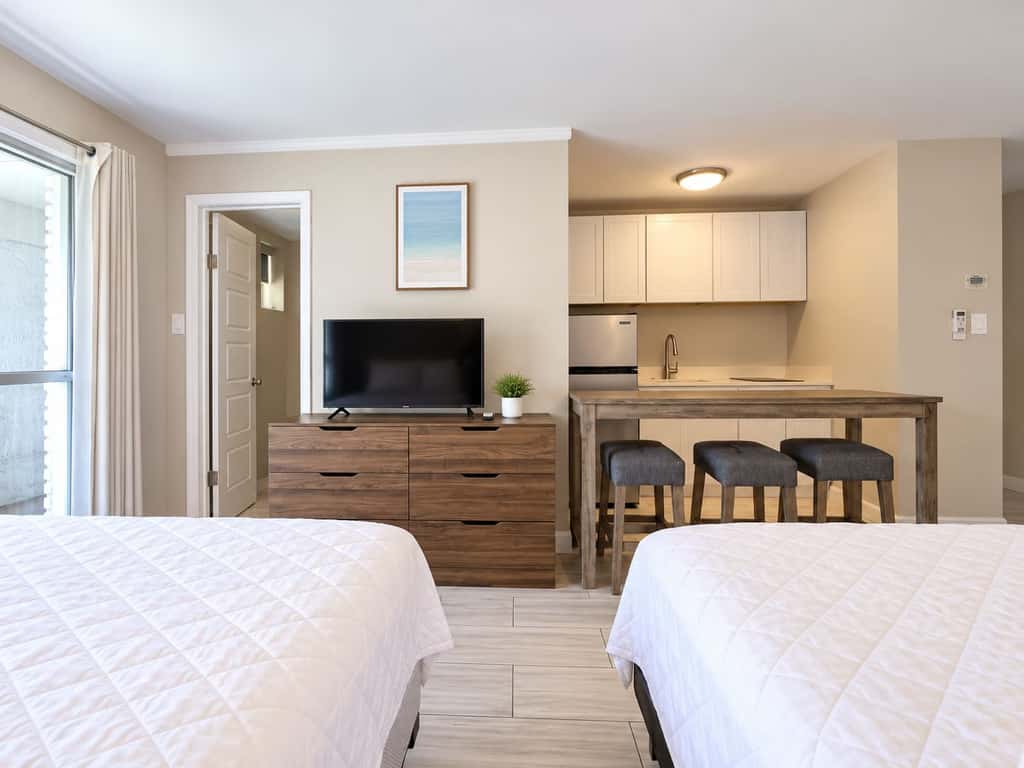 Beach Bliss at 300 Tenth | 109