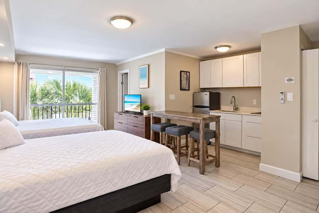 Beach Bliss at 300 Tenth | 109