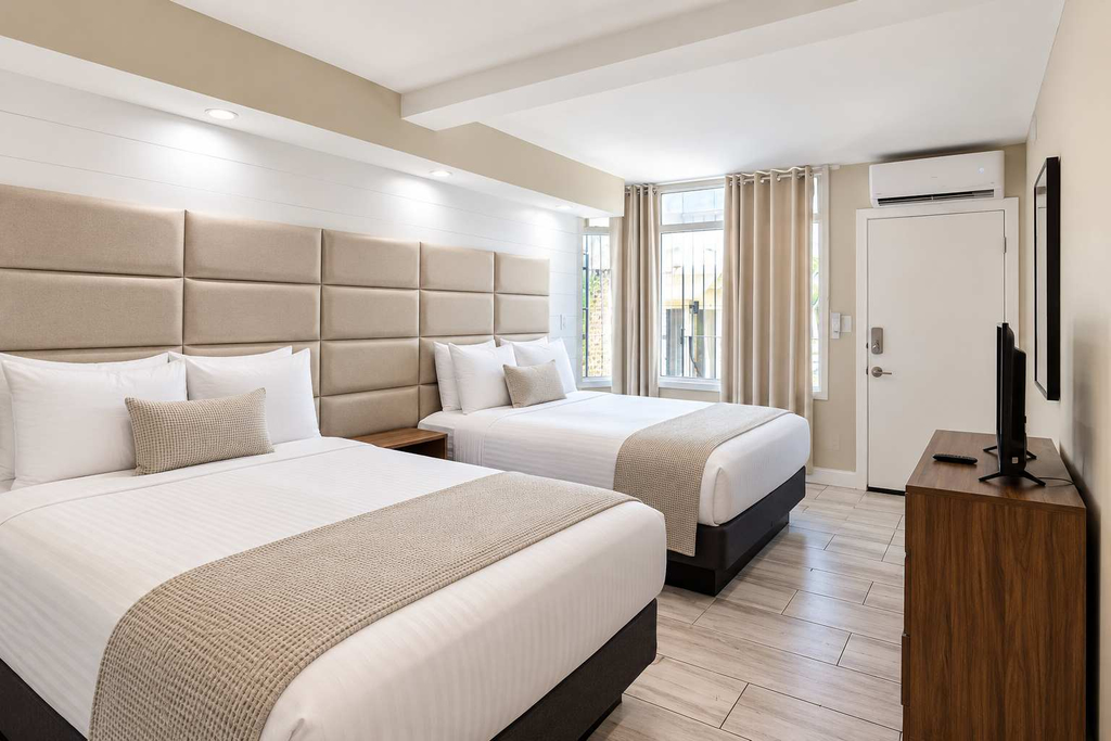 Coastal Escape at 300 Tenth | 228
