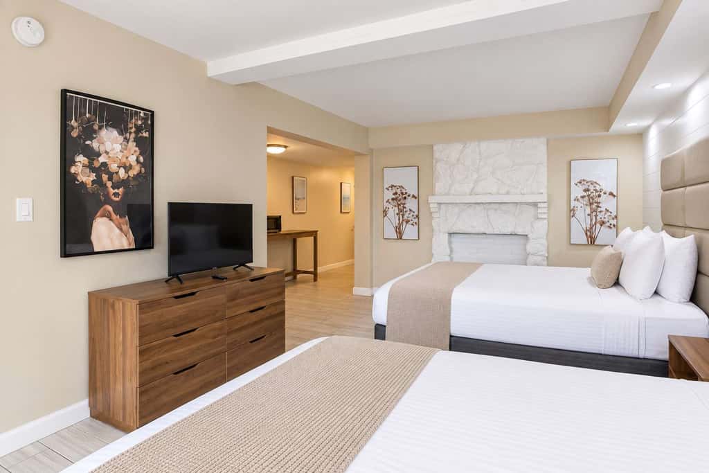 Coastal Escape at 300 Tenth | 228