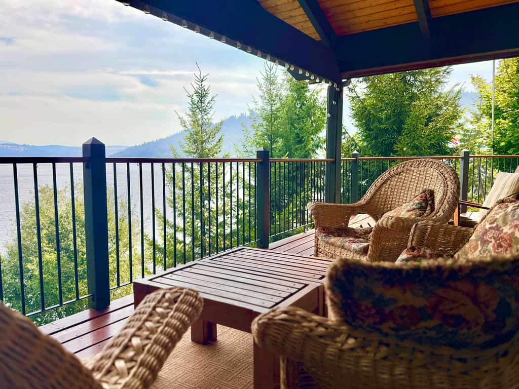 Wake up steps from Lake Coeur d'Alene, grab a kayak, and paddle into your day. Cottonwood Cottage is a 3-bedroom, 1.5-bathroom home on Cottonwood Bay—the quieter, slower side of the lake where you get direct water access without the downtown crowds. Sleep six comfortably, park your boat trailer, and make this your lake-lover's home base.