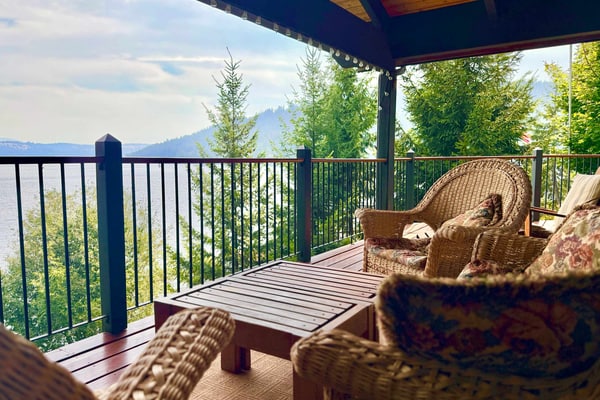 Wake up steps from Lake Coeur d'Alene, grab a kayak, and paddle into your day. Cottonwood Cottage is a 3-bedroom, 1.5-bathroom home on Cottonwood Bay—the quieter, slower side of the lake where you get direct water access without the downtown crowds. Sleep six comfortably, park your boat trailer, and make this your lake-lover's home base.