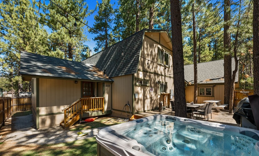 Big Bear Hot Tub | Game Room + Putting Green