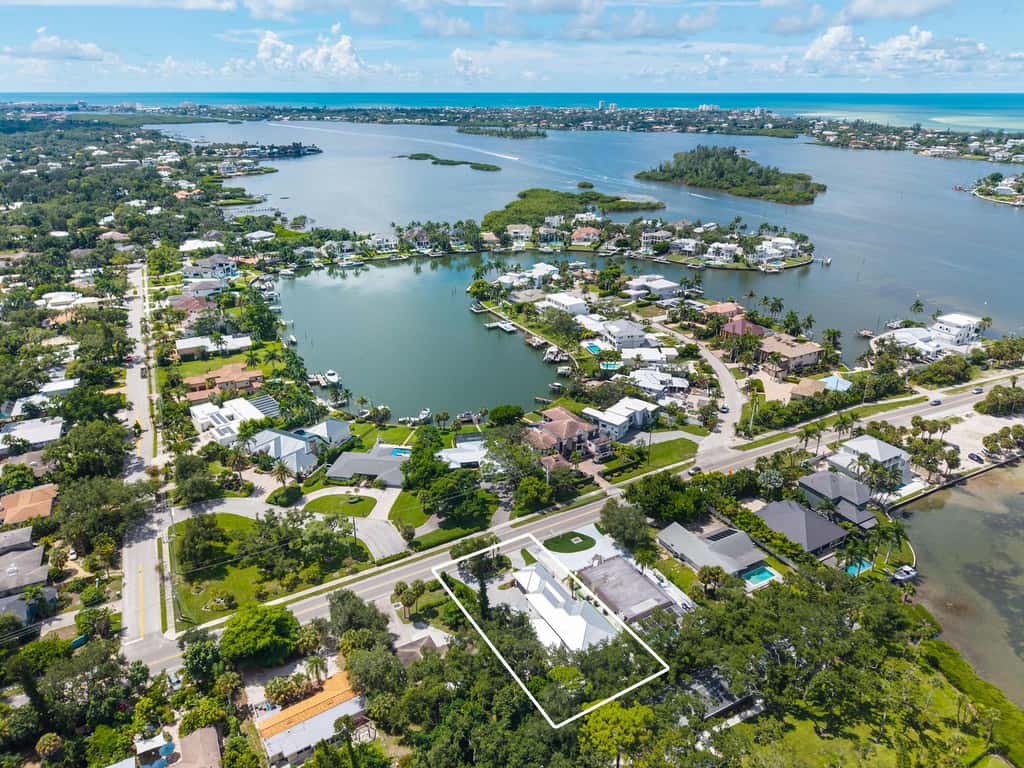 Luxe 5BR Retreat Minutes to Beach - Golf Cart - Heated Plunge Pool