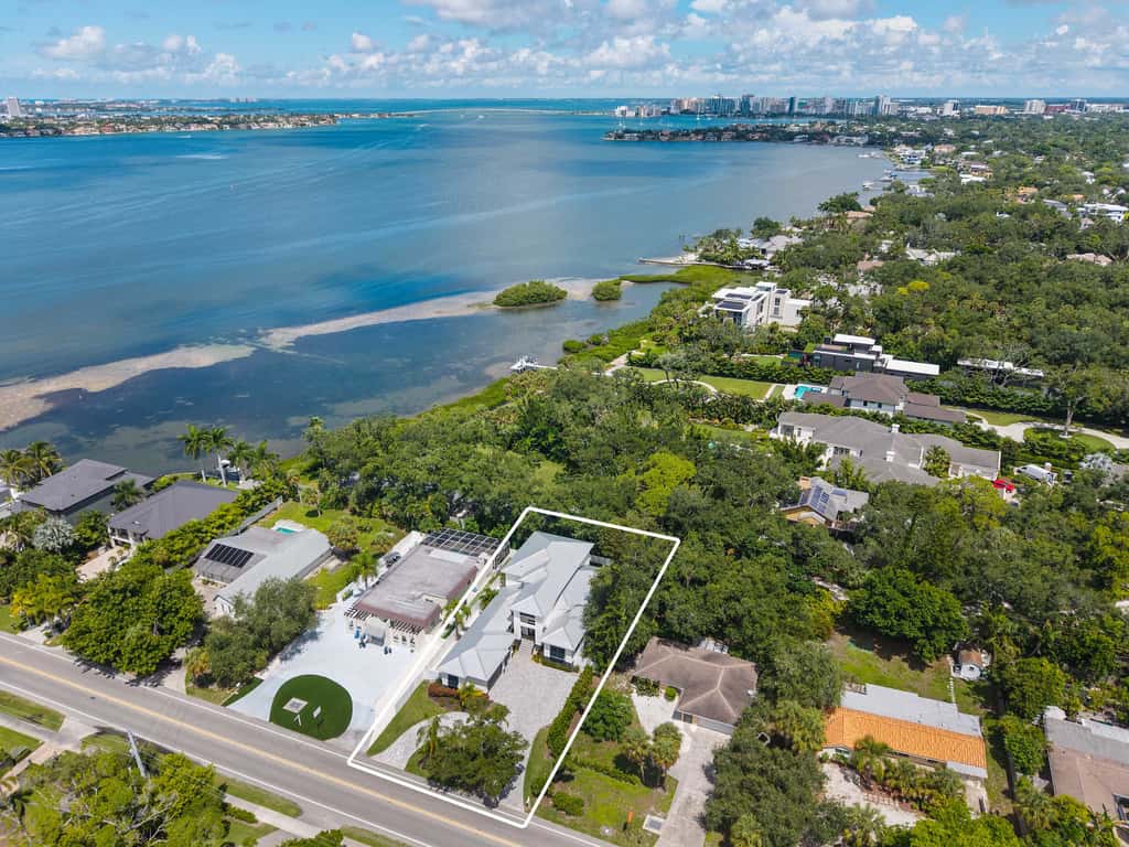 Luxe 5BR Retreat Minutes to Beach - Golf Cart - Heated Plunge Pool