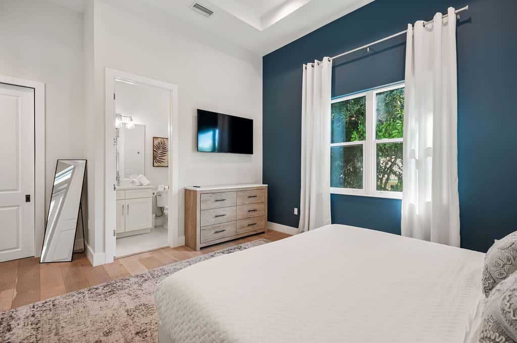 Luxe 5BR Retreat Minutes to Beach - Golf Cart - Heated Plunge Pool