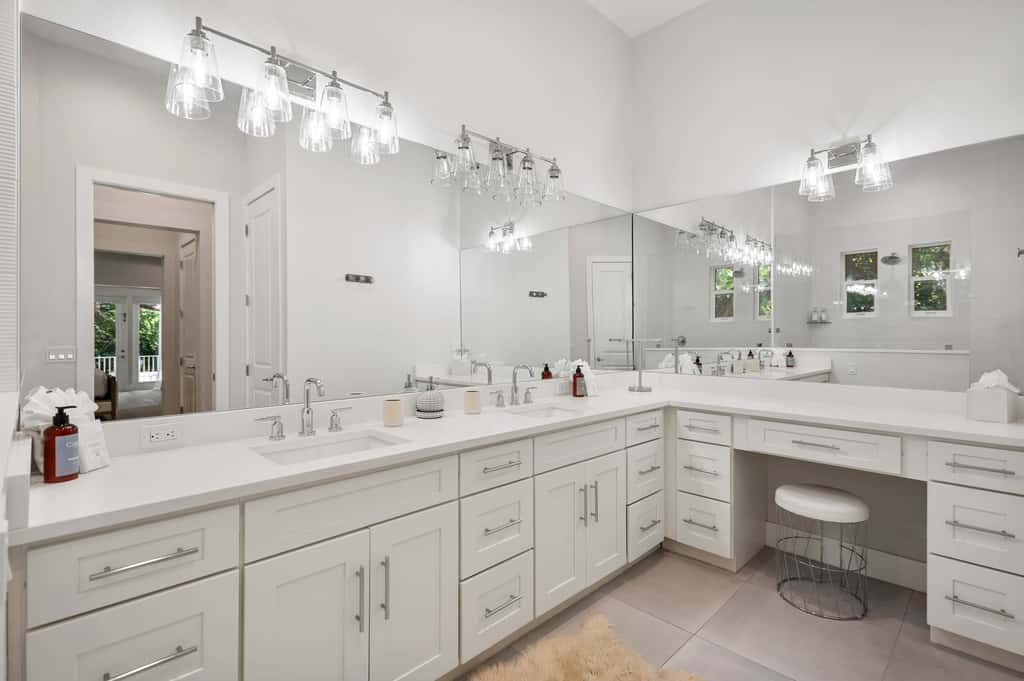Luxe 5BR Retreat Minutes to Beach - Golf Cart - Heated Plunge Pool