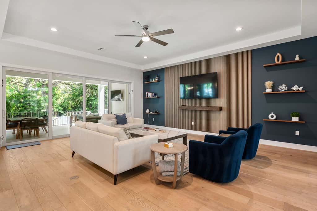 Luxe 5BR Retreat Minutes to Beach - Golf Cart - Heated Plunge Pool