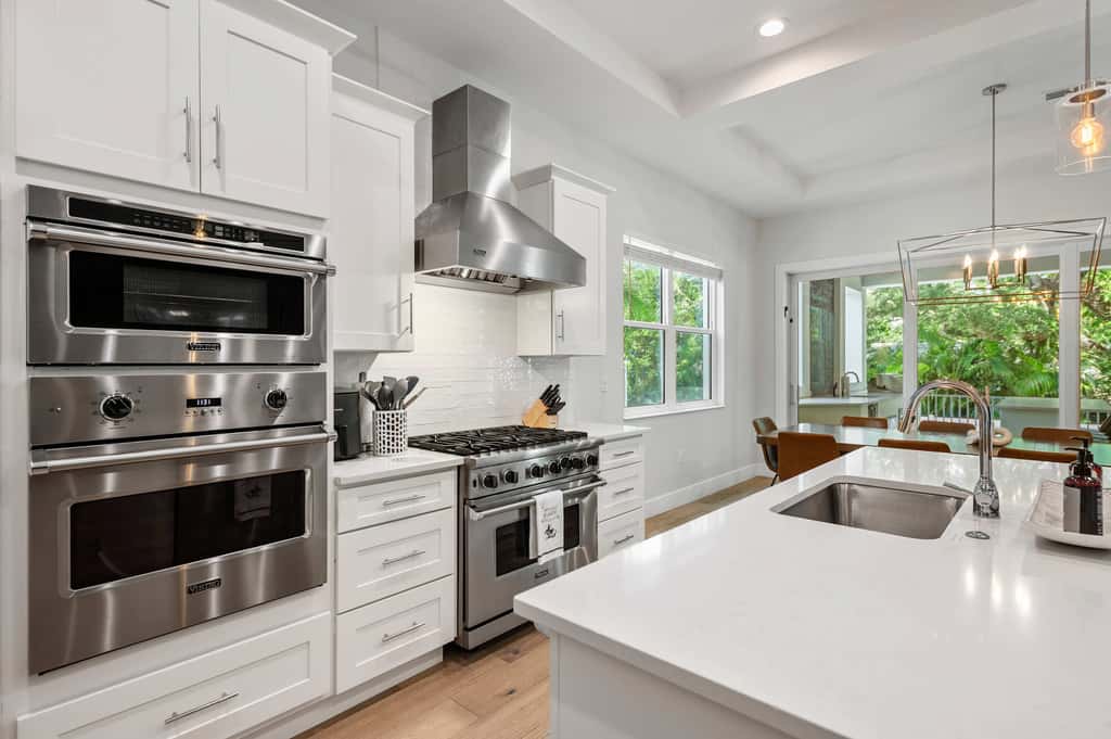 Luxe 5BR Retreat Minutes to Beach - Golf Cart - Heated Plunge Pool