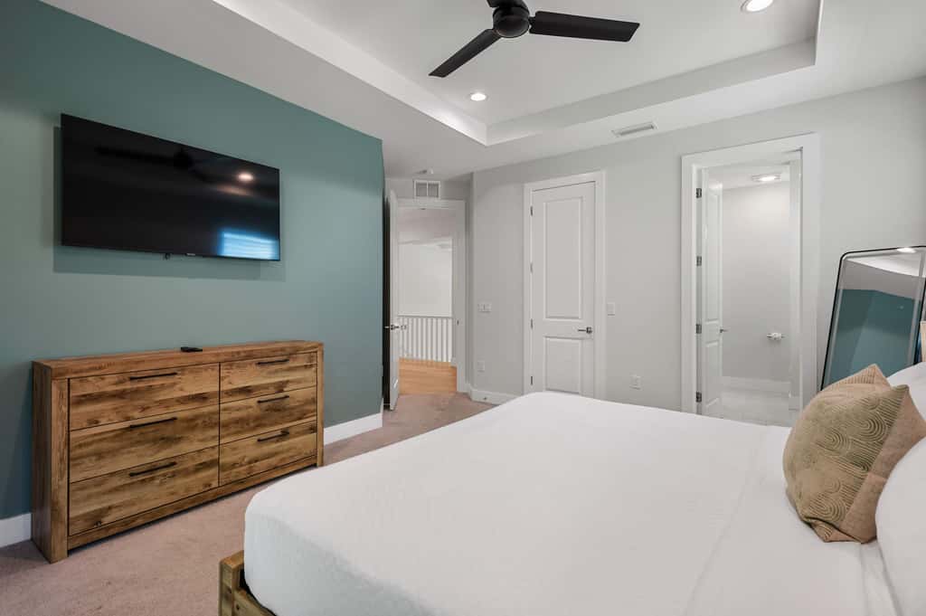 Luxe 5BR Retreat Minutes to Beach - Golf Cart - Heated Plunge Pool