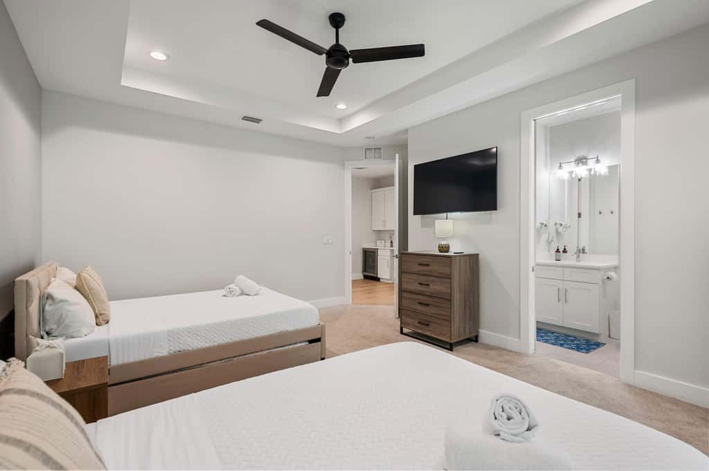 Luxe 5BR Retreat Minutes to Beach - Golf Cart - Heated Plunge Pool