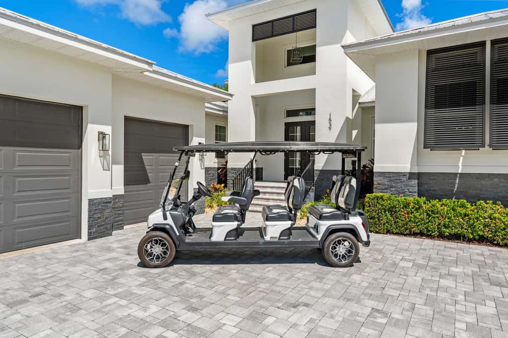 Luxe 5BR Retreat Minutes to Beach - Golf Cart - Heated Plunge Pool