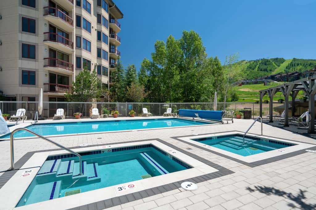 Torian Plum Plaza 803 -OSV-
