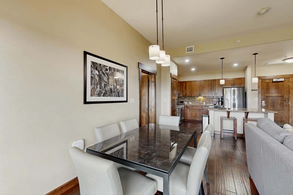 Trailhead Lodge 5116