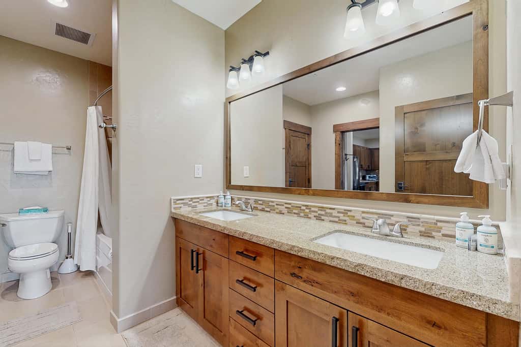Trailhead Lodge 5116