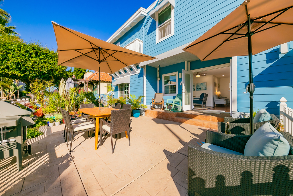 Mission Beach Bliss-Ocean and Bay, just steps away, 2 parking