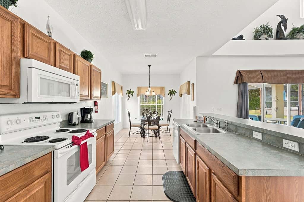 5BR Heated Pool & Spa Home Near Disney