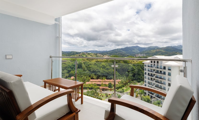 Welcome to this luxurious 16th-floor condo in Jacó, offering breathtaking mountain views from a beautiful terrace. Just a short walk from Jacó Beach and minutes from the town center, this condo is the perfect blend of comfort and convenience. The open-concept living space is filled with natural light, featuring a well-equipped kitchen and a cozy living room that opens to the terrace. The master bedroom boasts a comfortable queen bed, from the room you can wake up each morning to the sight of the sun rising over the mountains. Within the residential complex, enjoy access to three sparkling pools, a BBQ area, a playground for children, a well-equipped gym, and a dedicated workspace, ensuring that both relaxation and productivity are at your fingertips. The secure, well-maintained grounds provide a safe and welcoming environment for you and your family. Its prime location allows you to easily explore Jacó’s vibrant restaurants, shops, and nightlife, or enjoy the nearby beach. Whether you’re here to relax, adventure, or experience local culture, this condo is the perfect home base. Book your stay today and discover the best of Jacó from this stunning, well-appointed home.