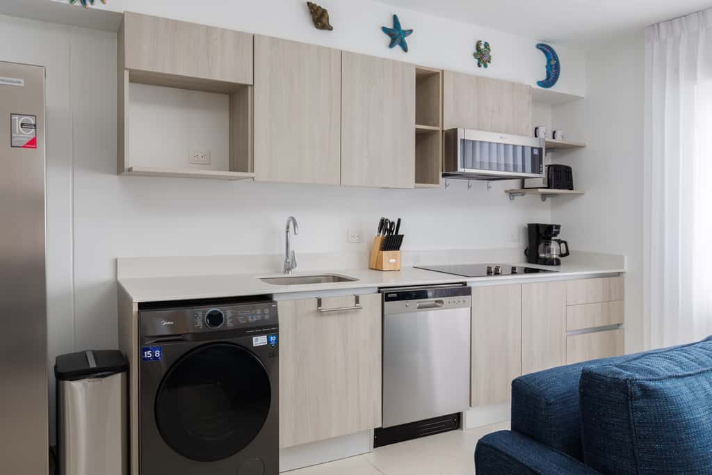 Viva Jaco 1605 Modern Mountain View Apartment 