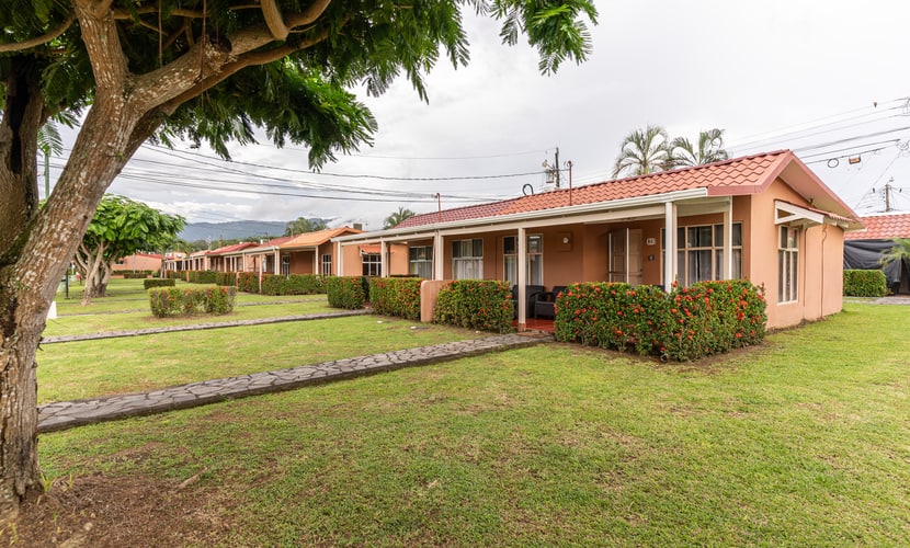 Discover the perfect getaway in our tropical-style apartment, located just steps from Jacó Beach and a short walk from the vibrant town center. Whether you’re here to surf the famous waves of Jacó Beach, enjoy thrilling adventures like zip-lining and ATV tours, explore nearby natural wonders such as Carara National Park or the Tarcoles River with its stunning wildlife, or immerse yourself in the town’s lively nightlife and delicious local cuisine, our colorful apartment is your ideal home base. With its warm ambiance and unbeatable location, you’ll experience the best of Jacó’s beauty and excitement all in one place. Book now and start your Costa Rican adventure!